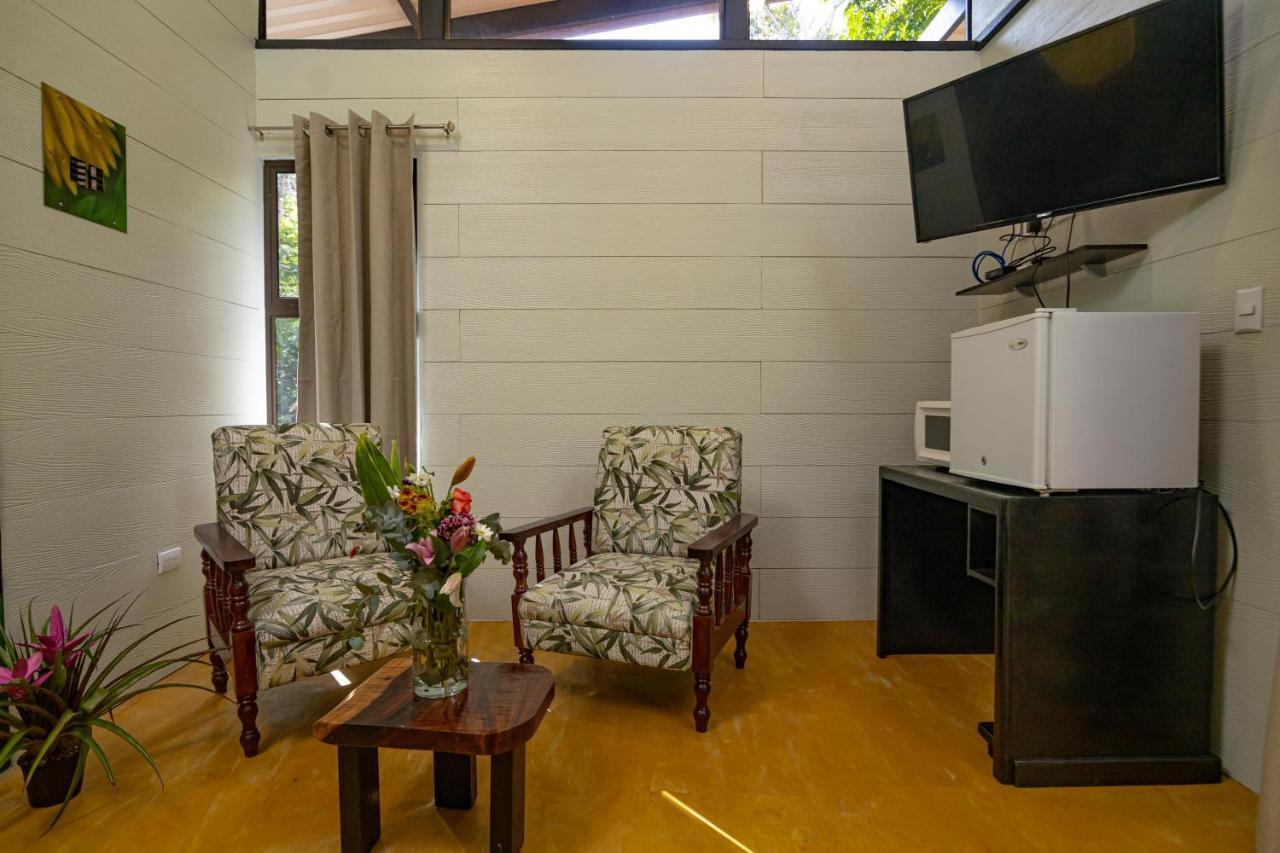 Riverside Villas Manuel Antonio Eksteriør billede