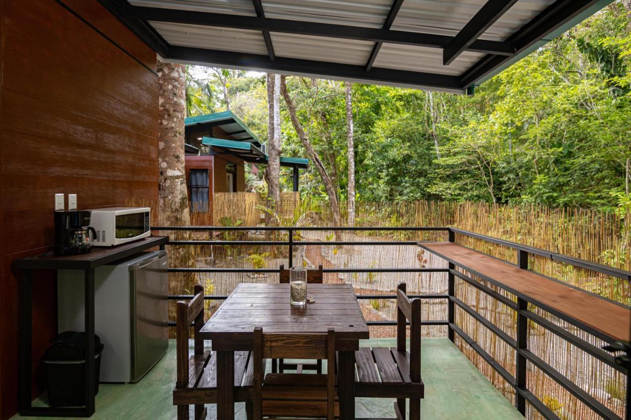Riverside Villas Manuel Antonio Eksteriør billede