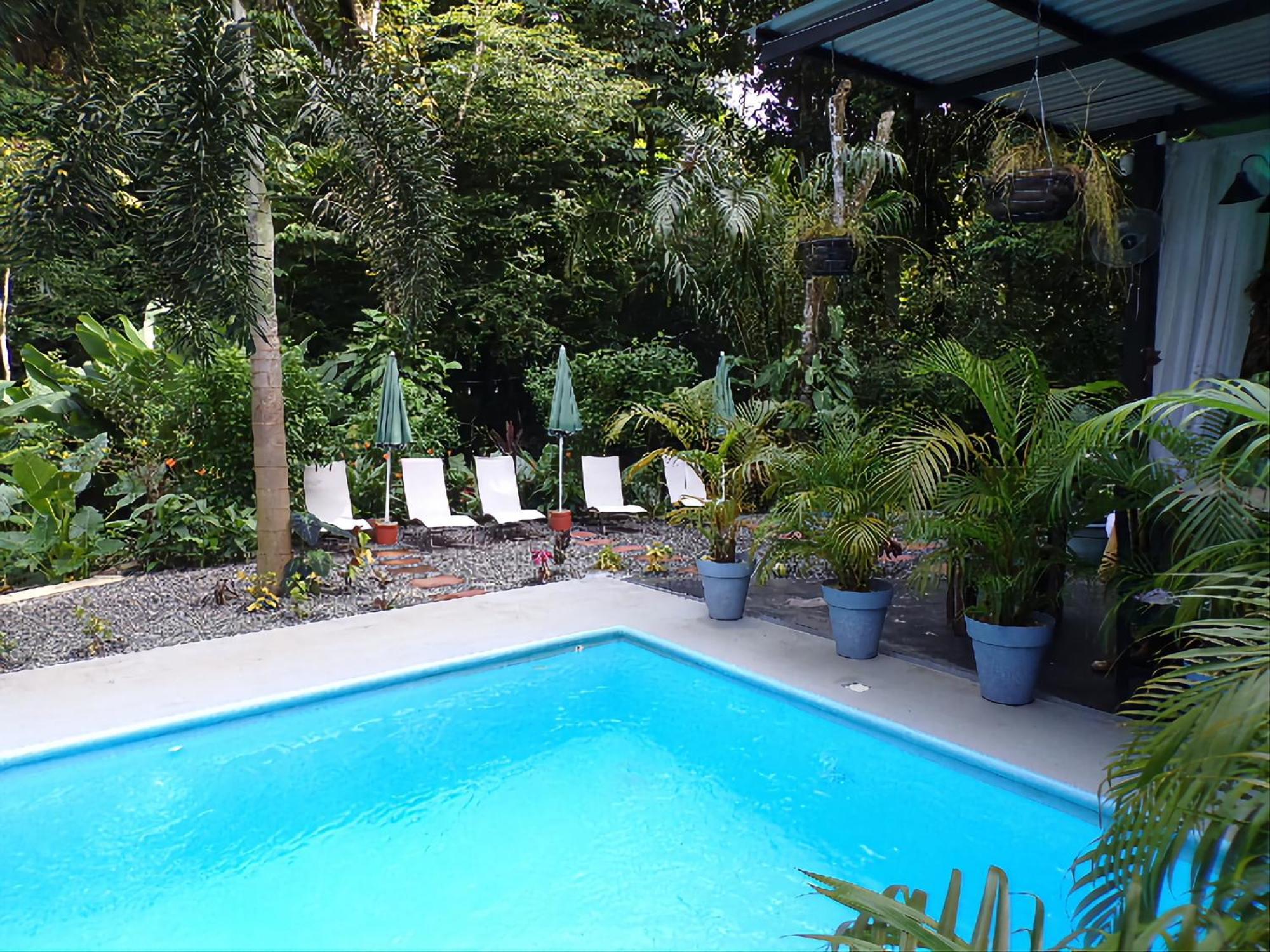 Riverside Villas Manuel Antonio Eksteriør billede